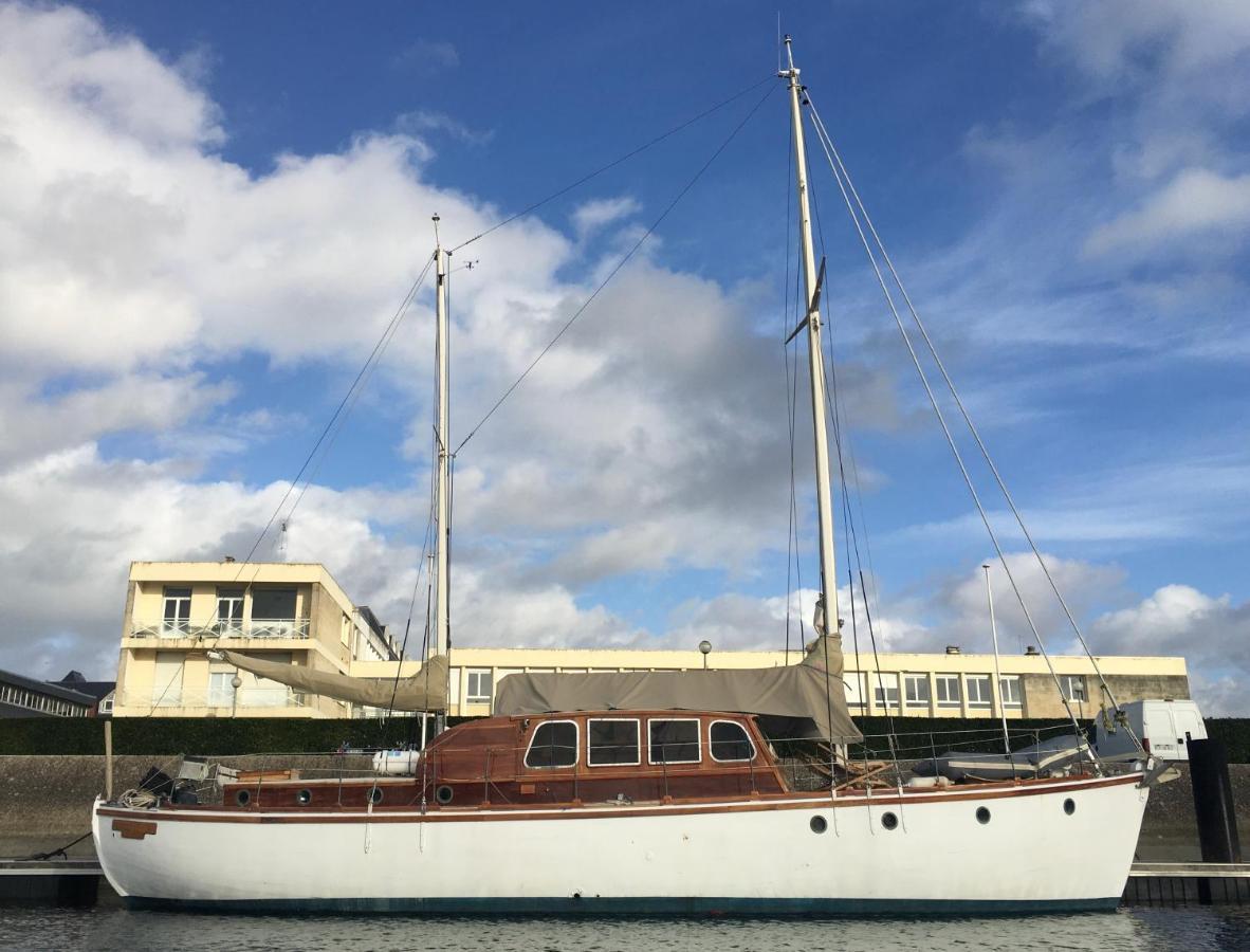 Port Deauville Yacht vintage Exterior foto
